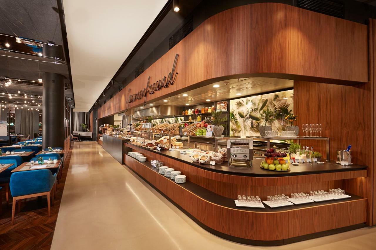 Hyperion Hotel Muenchen Экстерьер фото The Garden Grill