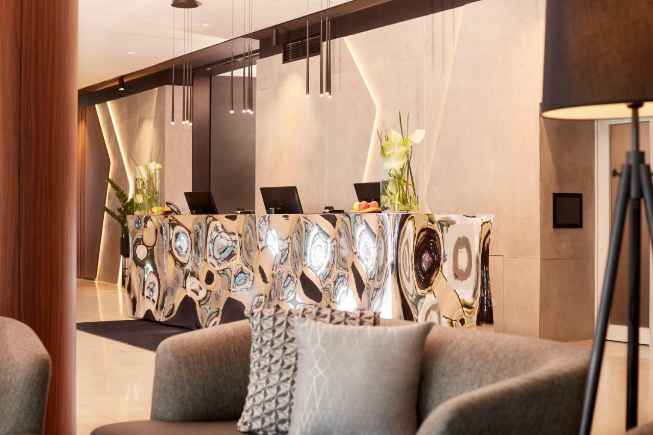 Hyperion Hotel Muenchen Экстерьер фото The lobby of the hotel