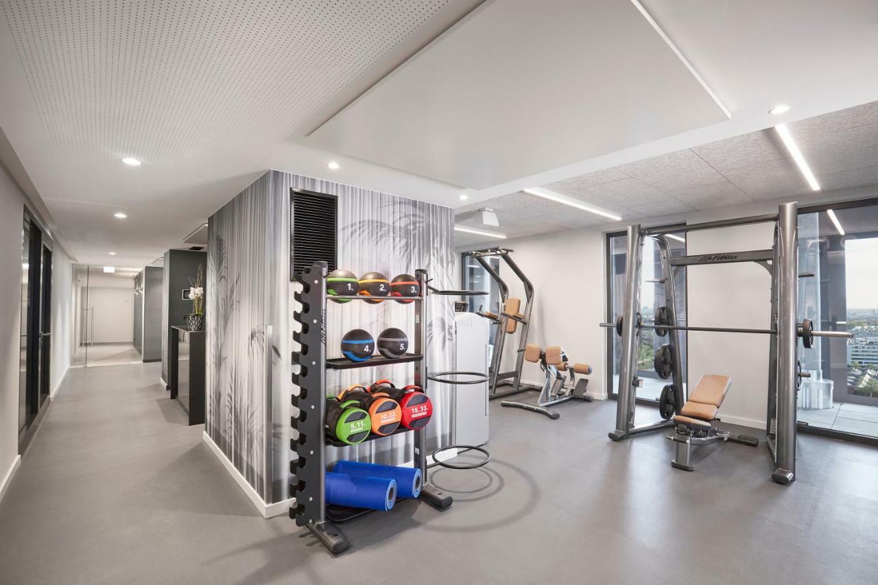 Hyperion Hotel Muenchen Экстерьер фото The gym at the University of Roehampton
