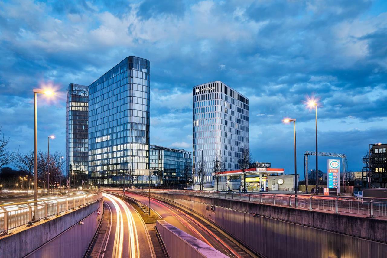 Hyperion Hotel Muenchen Экстерьер фото The new and the old headquarters of the European Central Bank in Frankfurt